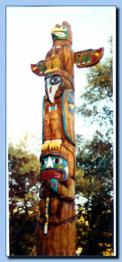 2 095 Totem Traditional Archive 06